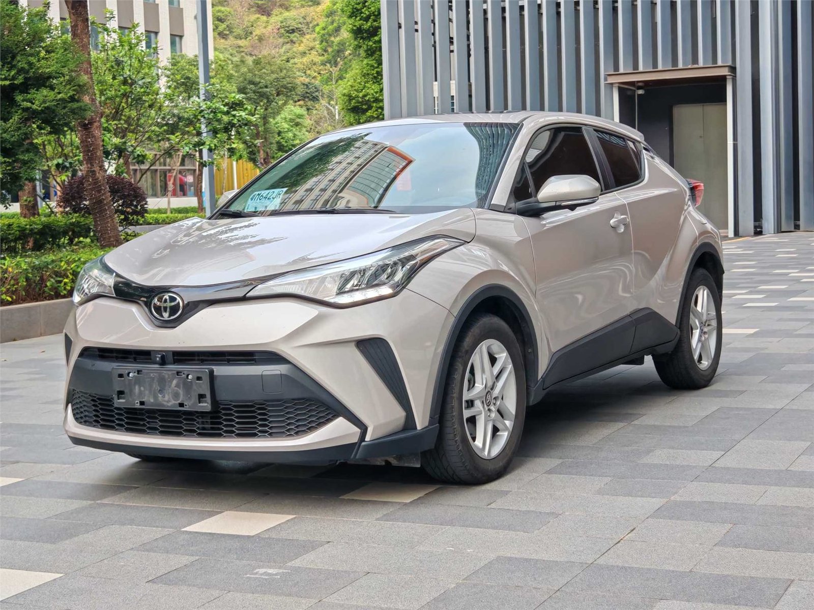 丰田 C-HR 2022款 2.0L 舒适版