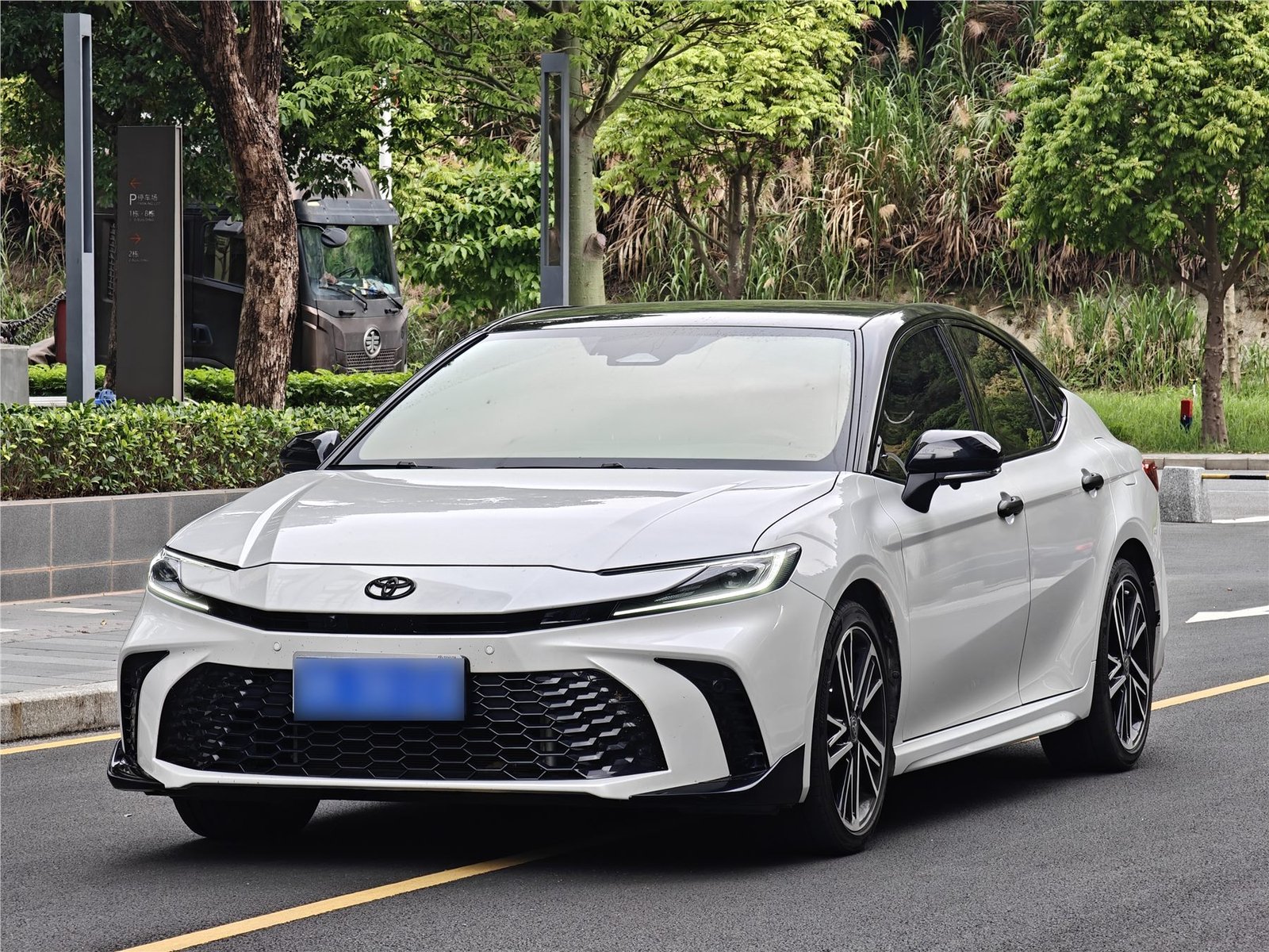 丰田 凯美瑞 2024款 2.0S