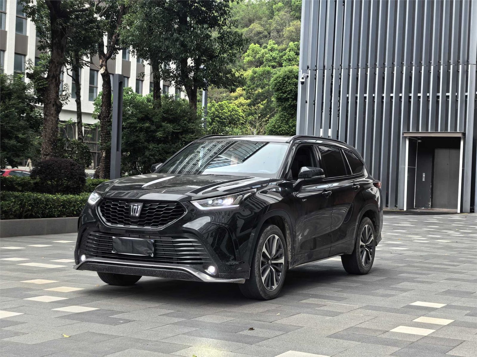 丰田 皇冠 汉兰达 2024款 2.5L HEV 四驱 豪华版