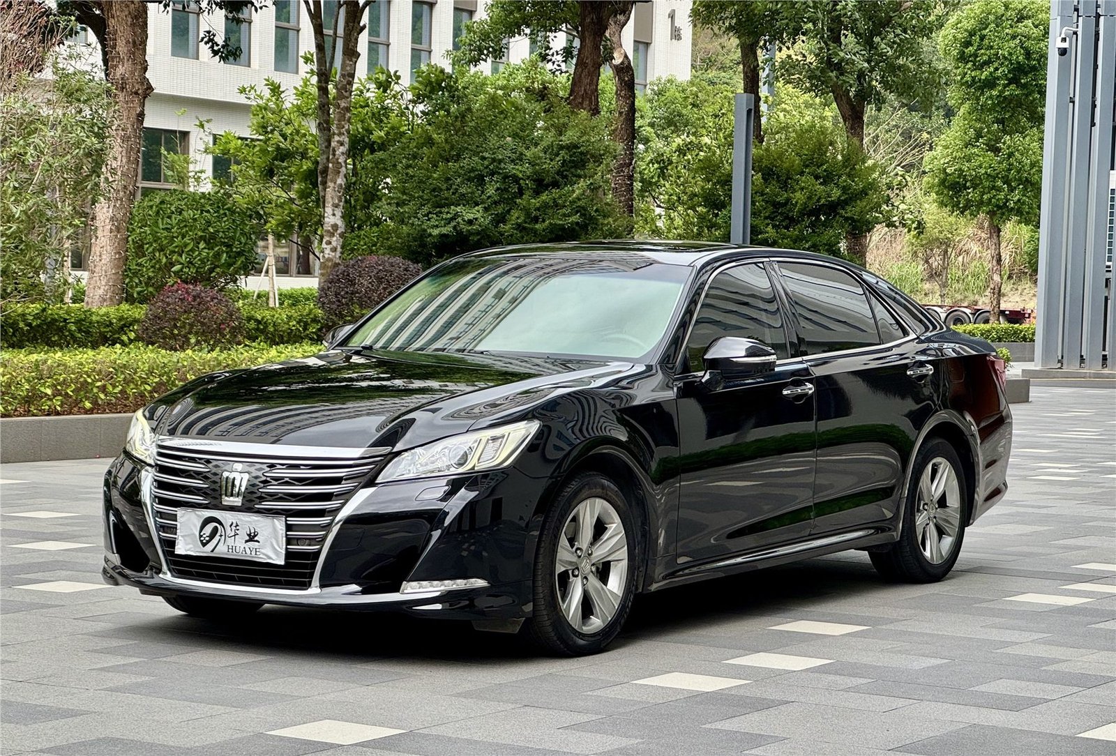 丰田 皇冠 2015款 2.0T